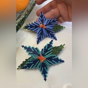 Set two artesanal handmade brooch